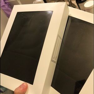 BUNDLE OF 2 HAT AND SCARF GIFT SETS !!💖